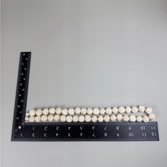 Vintage Bone Carved Beaded Necklace - Picture 9 of 9